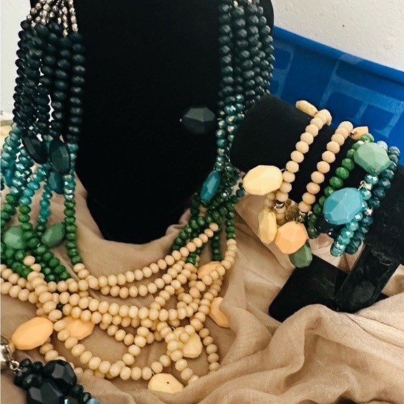 Sassy Jones MALIA BUNDLE: Necklace, Wrap Bracelet, Earrings, FREE Headwrap - Picture 4 of 4